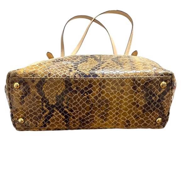 Michael Kors Jet Set Marigold Leather Top Zip Tote - Picture 3 of 10